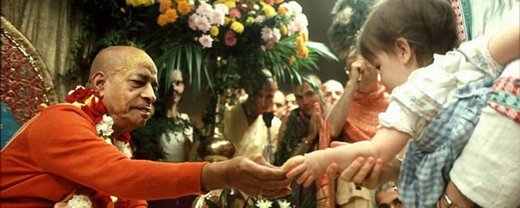 srila prabhupada meets a child