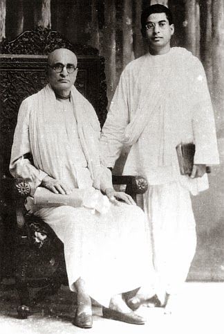 Srila Prabhupda on his young age with his guru-maharaj Srila Bhaktisiddhanta Sarasvati Thakura